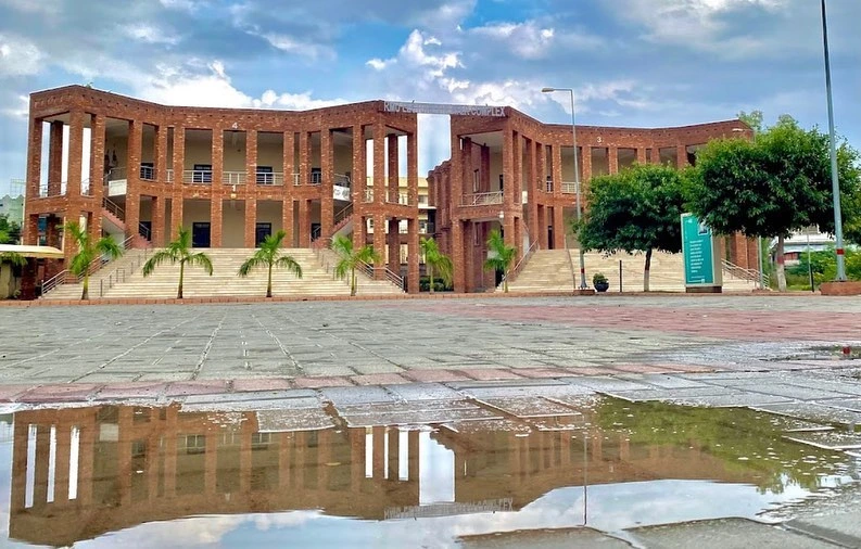 Rawalpindi Medical University, Rawalpindi Rawalpindi Medical University, Rawalpindi